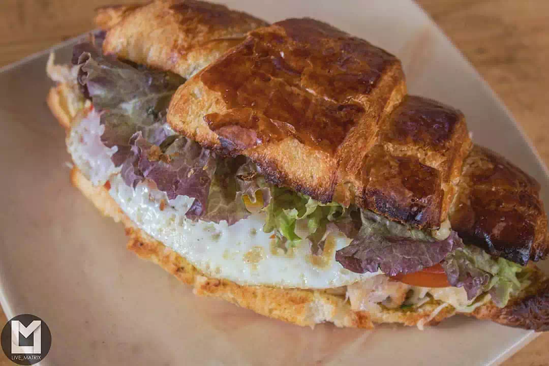Leos Special Croissant
